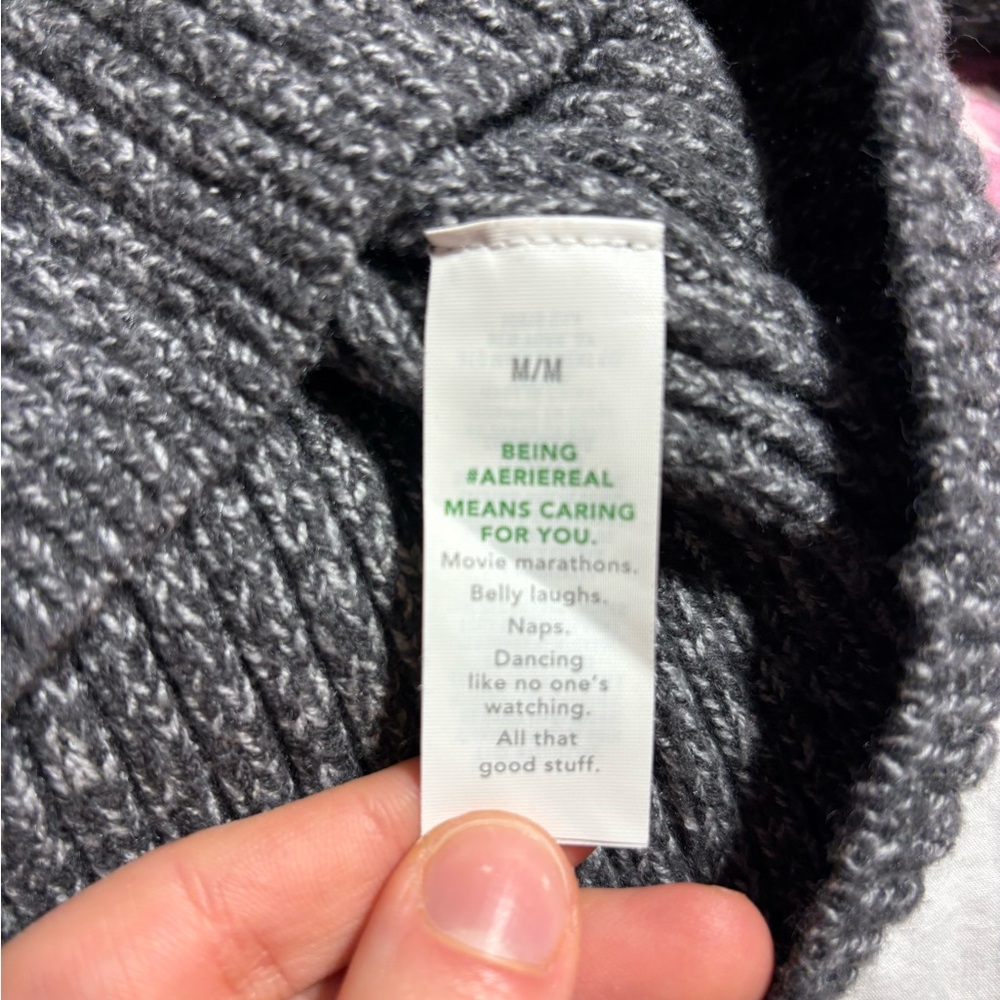NWOT Aerie Quarter Zip Knit Ribbed Grey Soft Cozy Cropped Sweater Size Medium - Picture 6 of 7